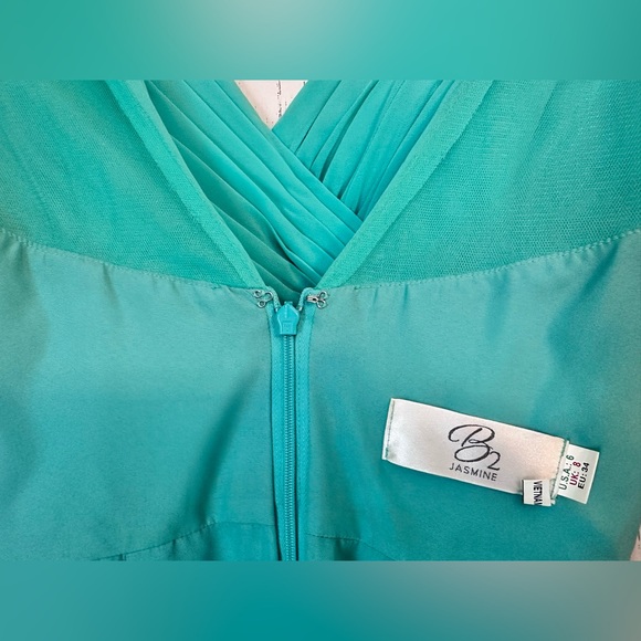 B2 Jasmine Women’s Celebration | Wedding | Prom Sleeveless Dress Size 6 - Picture 8 of 11